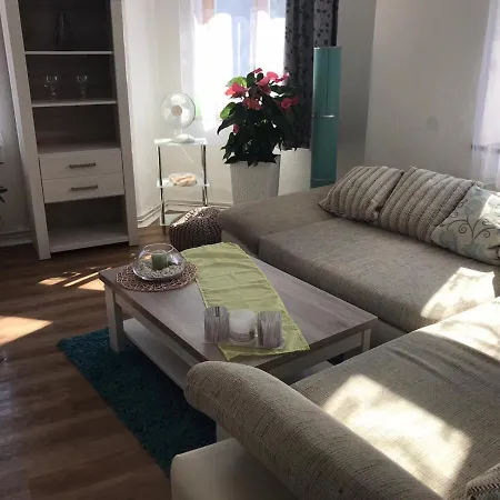 Klein Mit 2 Apartamento