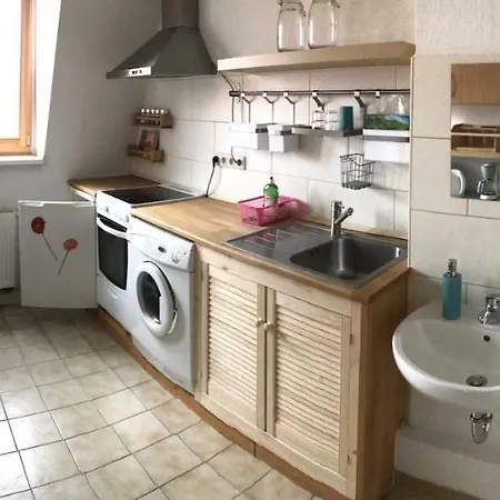 Klein Mit 2 * Naumburg (Saale)