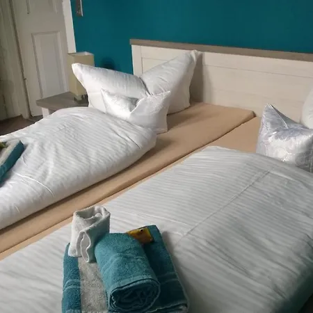 Klein Mit 2 Apartamento Naumburg (Saale)